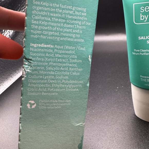 Selfless by Hyram Salicylic Acid & Sea Kelp Serum - Picture 5 of 8